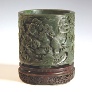 清  碧玉浮雕山水人物大筆筒