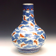 清 乾隆款青花加彩纏枝蓮瓶