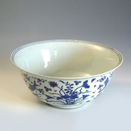 明 嘉靖款青花魚藻大碗