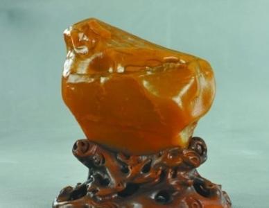 紫金玉籽料價格扶搖直上