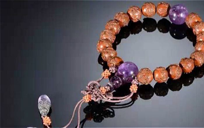 分清琥珀產(chǎn)地 讓收藏更有價(jià)值