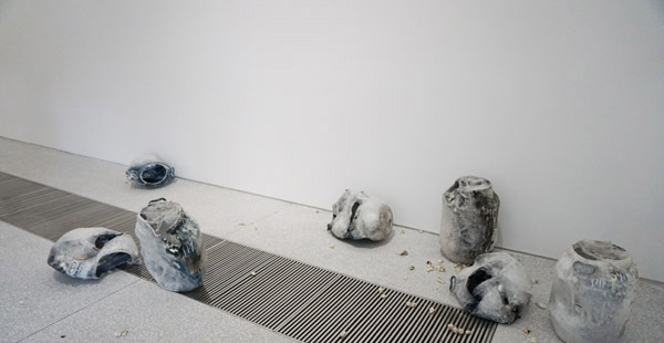 三又三分之一:尚揚×梁紹基×徐冰”展