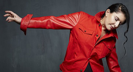 行為藝術家其實并不富有