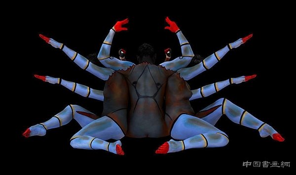 藝術家全裸扮十二星座：效果驚艷！