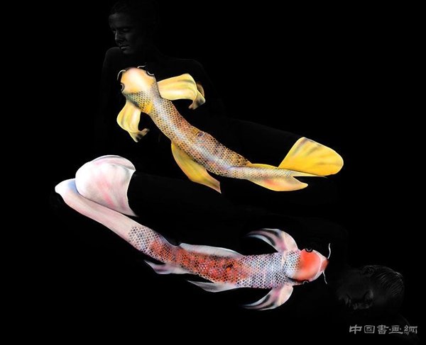 藝術家全裸扮十二星座：效果驚艷！