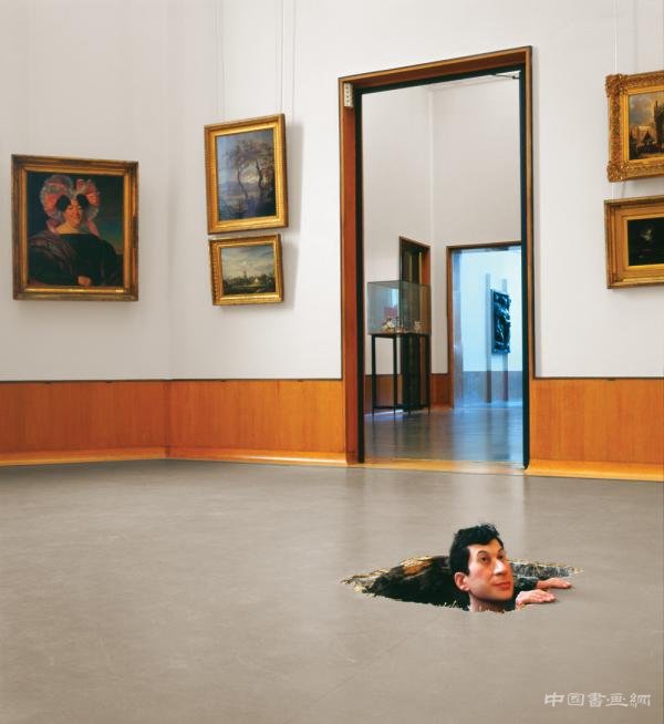 藝術家在博物館里裝了一個黃金馬桶,所以……排泄就成了藝術