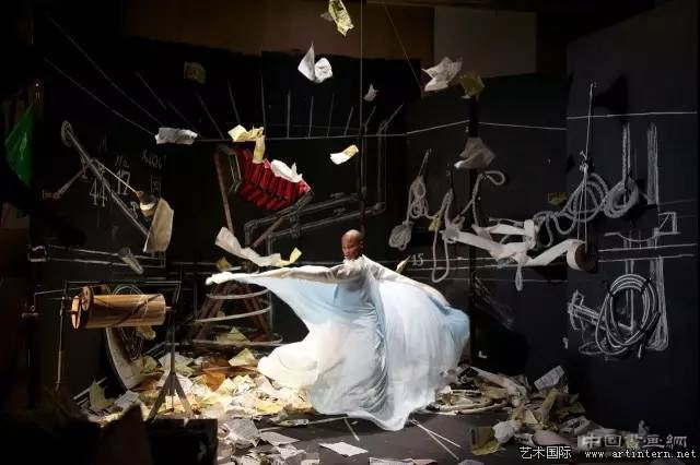 肯特里奇回顧展:“我是一個從沒離開過故鄉(xiāng)的人”