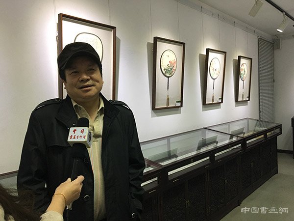 紈扇清風(fēng)—最具收藏潛力藝術(shù)家宮扇作品展(第一期）在丹鳳朝陽(yáng)美術(shù)館開(kāi)幕