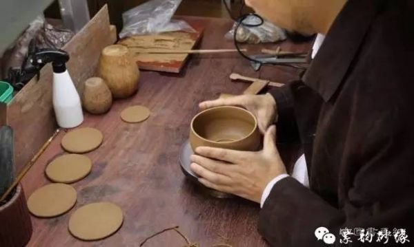 為什么泡茶必須要用紫砂壺?