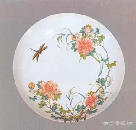 中國嘉德2017春拍精品預覽,巧繪珍窯若寫生——記清乾隆粉彩過枝芙蓉花蜻蜓