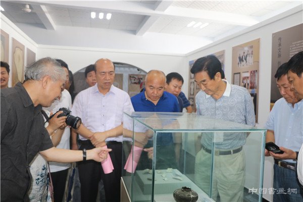 2016年度國家藝術(shù)基金人才培養(yǎng)資助項(xiàng)目 “邢窯白瓷工藝傳承與創(chuàng)作培訓(xùn)班”開