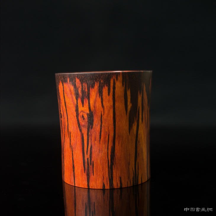 紫檀金星老料海棠筆筒