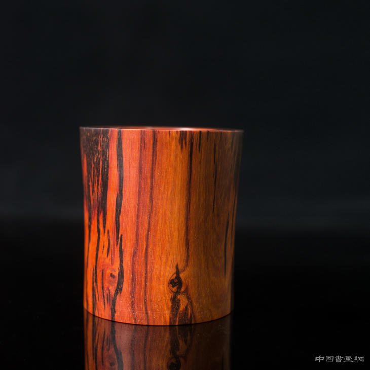 紫檀金星老料海棠筆筒