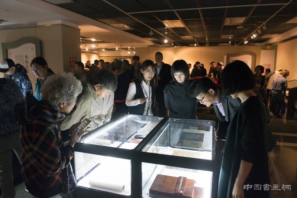 中國古代書籍裝潢藝術館藏文獻展延長展期