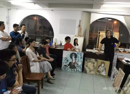 師者，何家英