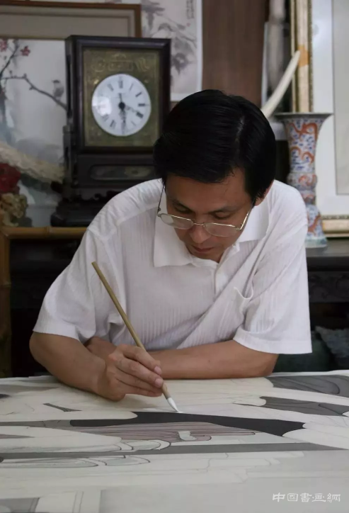 師者，何家英