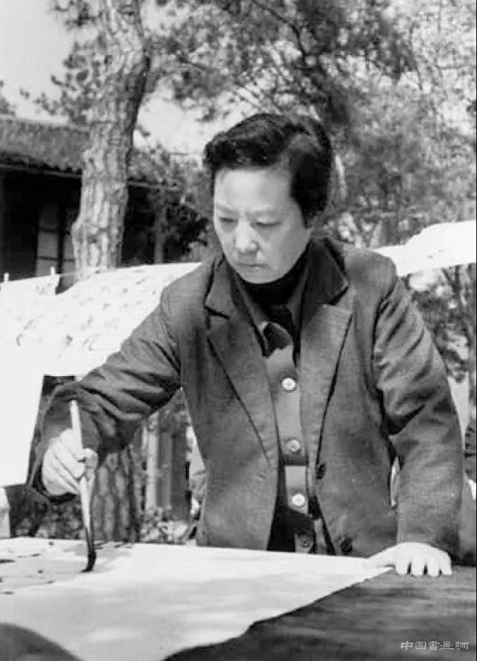 書畫界泰斗陳佩秋先生逝世