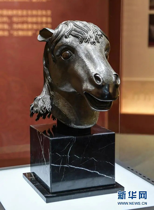 海外漂泊160年馬首銅像回歸圓明園于正覺寺展出