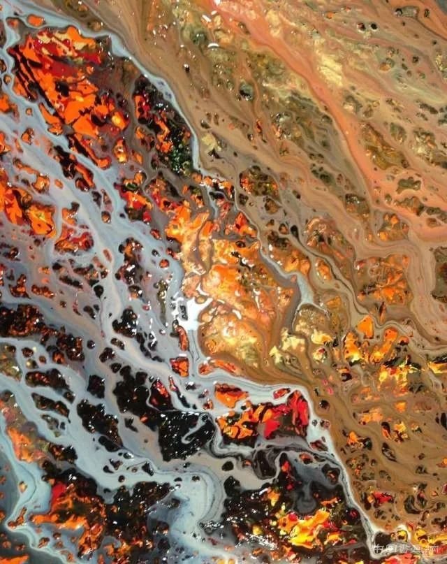 《熾熱空間》局部