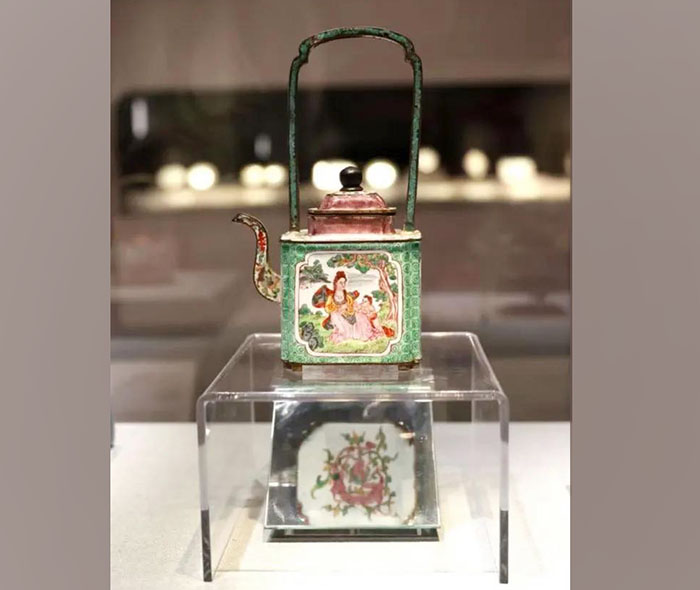 洋瓷與華彩:香港中文大學文物館藏廣琺瑯特展 見證不同文明間的交往與對話