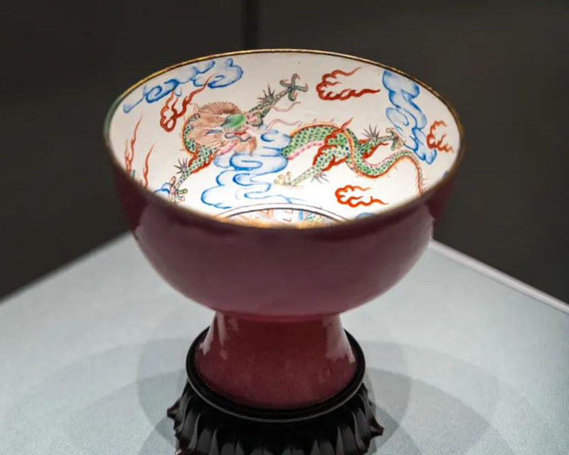 洋瓷與華彩:香港中文大學文物館藏廣琺瑯特展 見證不同文明間的交往與對話