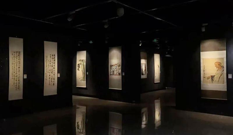 浙江美術(shù)館藏浙江近現(xiàn)代名家書畫展在涼山彝族自治州啟幕